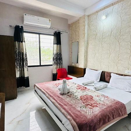 Hotel Kanha Palace Udždžain Exteriér fotografie